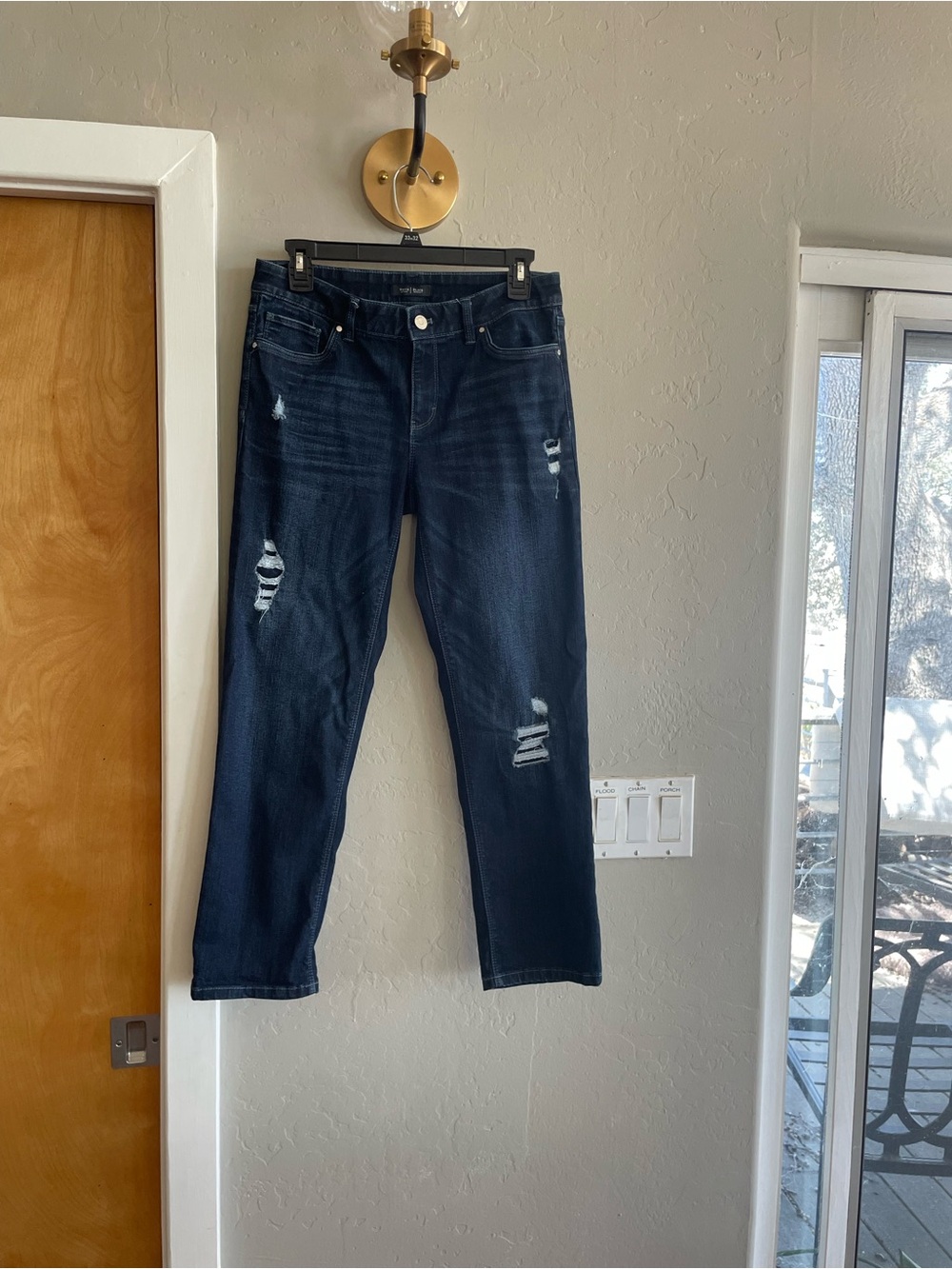 White House Black Market women’s  Dark Blue Distressed crop Jeans